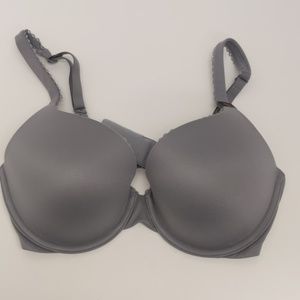 NWT Victoria Secret 34D Sterling new smooth